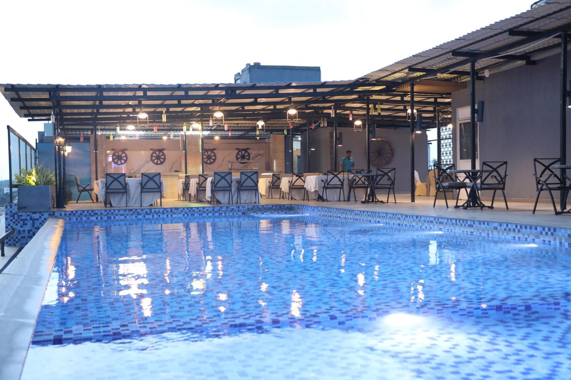 The Elite Narasapura, A Member Of Radisson Individuals Hotel Exterior photo