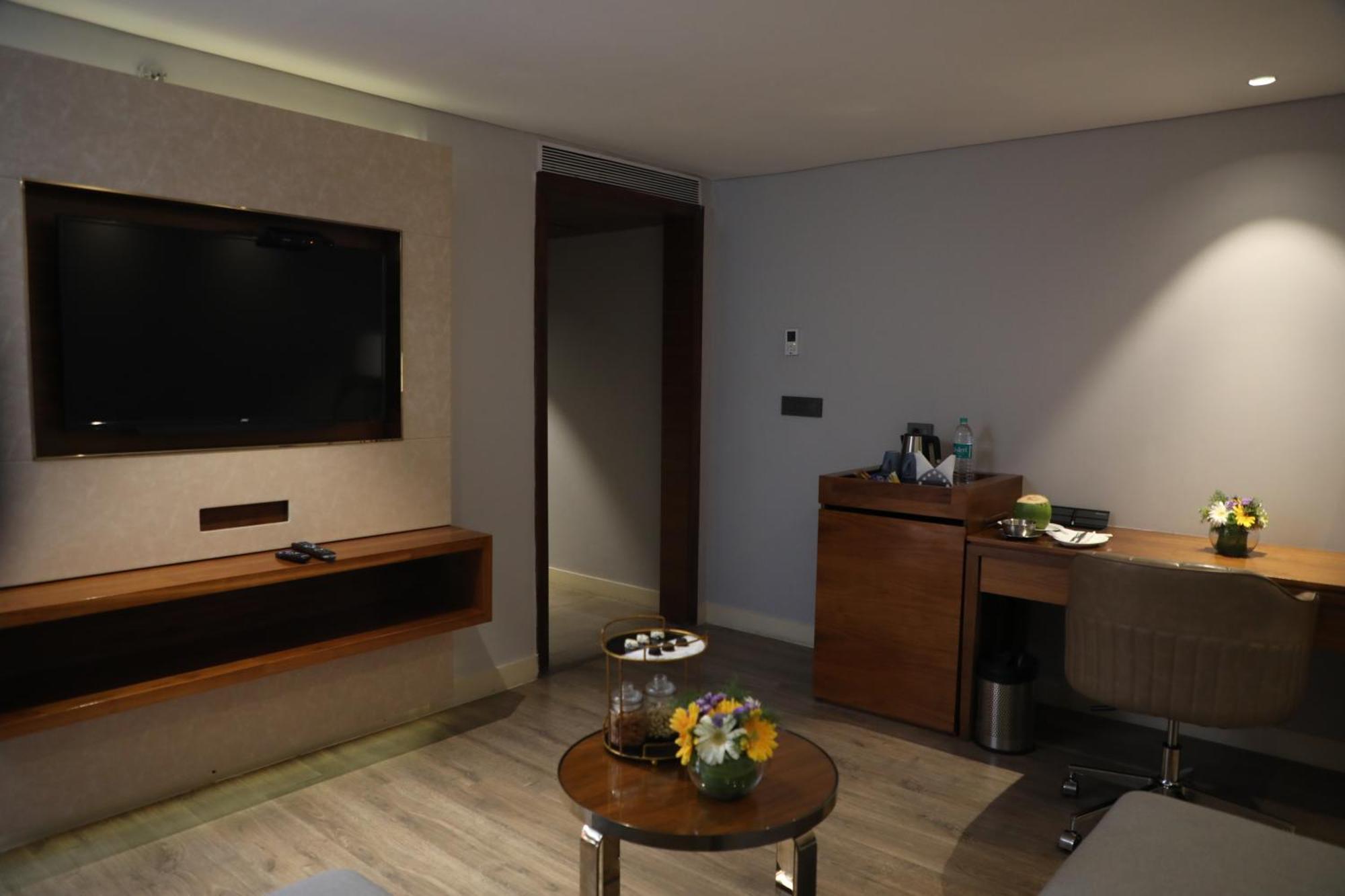 The Elite Narasapura, A Member Of Radisson Individuals Hotel Exterior photo